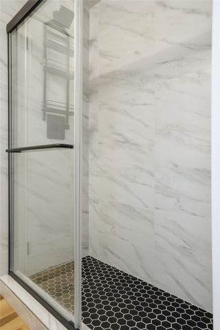 24 Ciemny Lane, Bella Vista, AR 72715