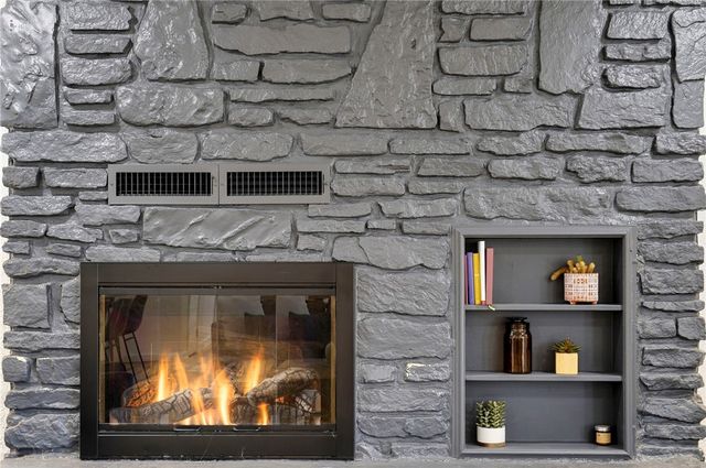 24 Ciemny Lane, Bella Vista, AR 72715