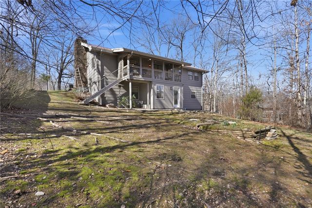 24 Ciemny Lane, Bella Vista, AR 72715