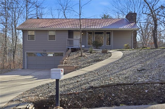 24 Ciemny Lane, Bella Vista, AR 72715