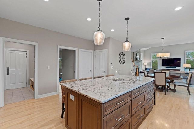 W303N8728 Woodland DRIVE, Hartland, WI 53029