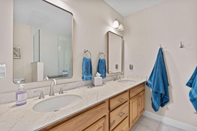 W303N8728 Woodland DRIVE, Hartland, WI 53029