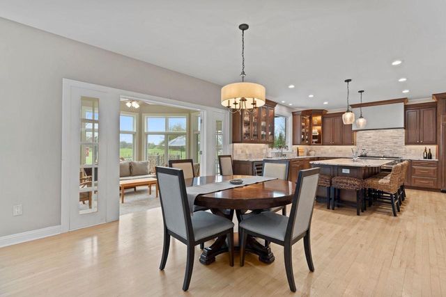 W303N8728 Woodland DRIVE, Hartland, WI 53029