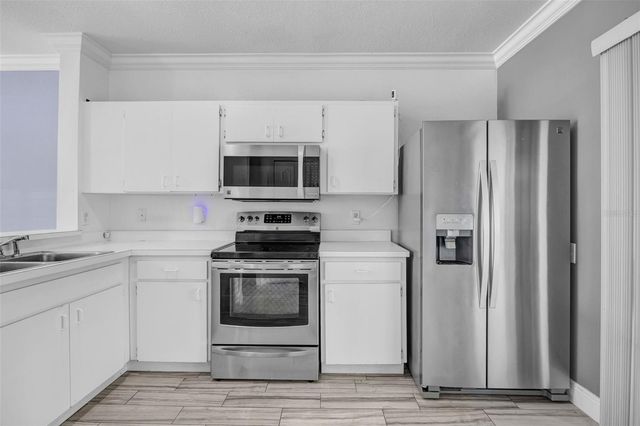 6127 BAYSIDE KEY DRIVE, Tampa, FL 33615