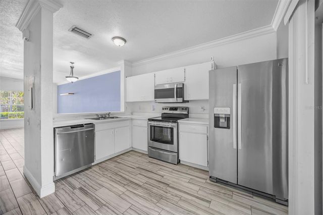 6127 BAYSIDE KEY DRIVE, Tampa, FL 33615