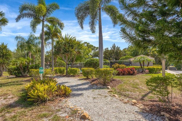 6127 BAYSIDE KEY DRIVE, Tampa, FL 33615
