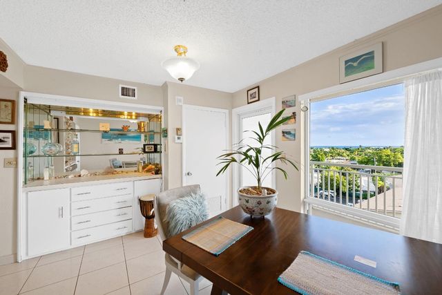 2611 N Riverside Drive 702, Pompano Beach, FL 33062