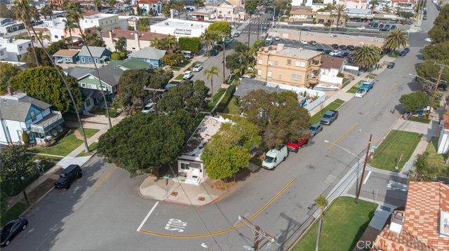 318 S Francisca Avenue, Redondo Beach, CA 90277