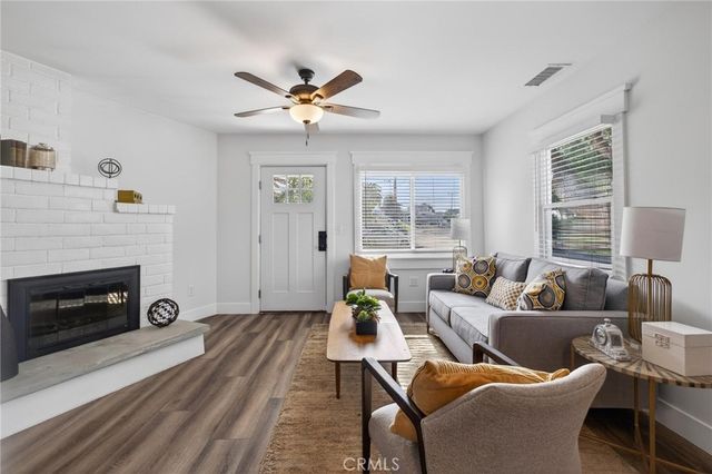 318 S Francisca Avenue, Redondo Beach, CA 90277