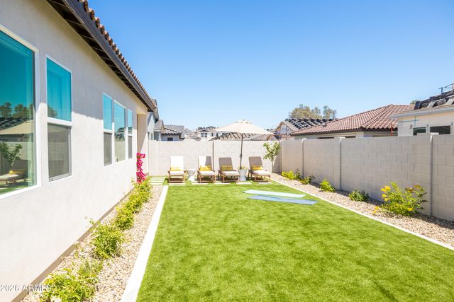 17177 W EDINBURG Street, Surprise, AZ 85388