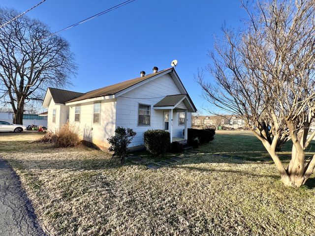 235 Hazelwood Pk, Lebanon, TN 37087