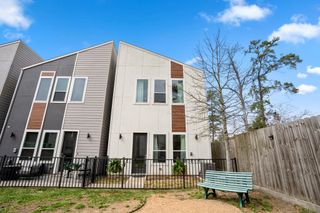 594 Janisch Road, Houston, TX 77018