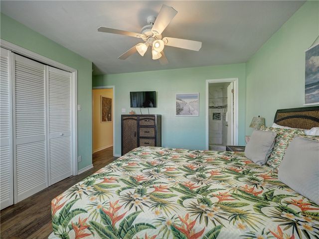 220 W Avenue F 1B, Port Aransas, TX 78373