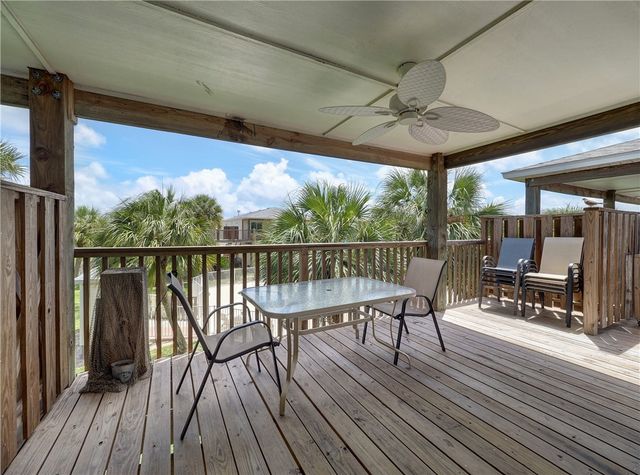 220 W Avenue F 1B, Port Aransas, TX 78373