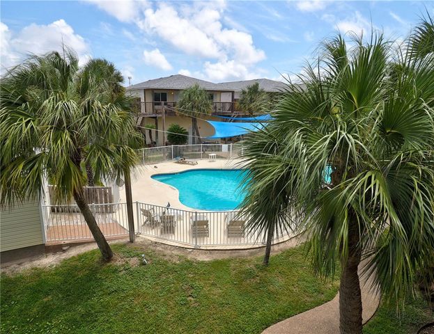 220 W Avenue F 1B, Port Aransas, TX 78373