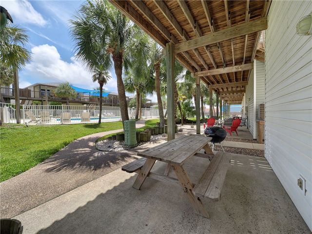220 W Avenue F 1B, Port Aransas, TX 78373