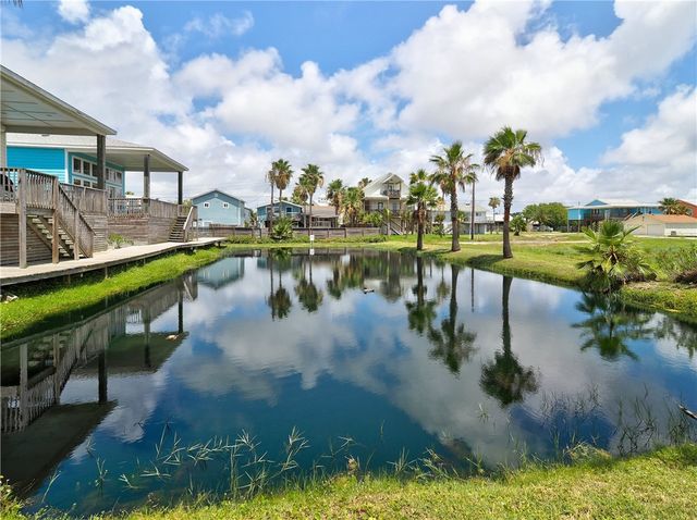 220 W Avenue F 1B, Port Aransas, TX 78373