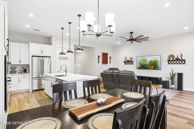 32 VALLEY FALLS Way, St. Johns, FL 32259