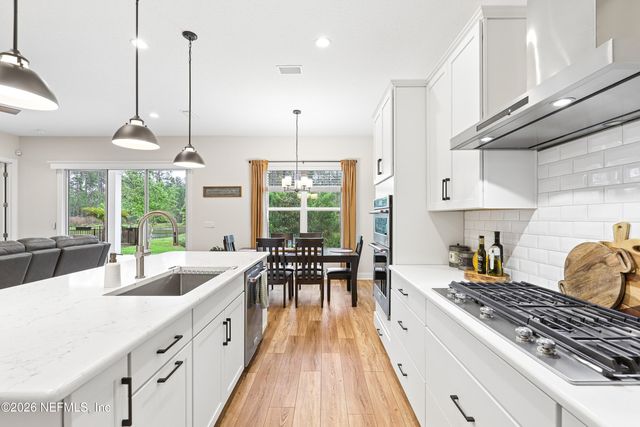 32 VALLEY FALLS Way, St. Johns, FL 32259