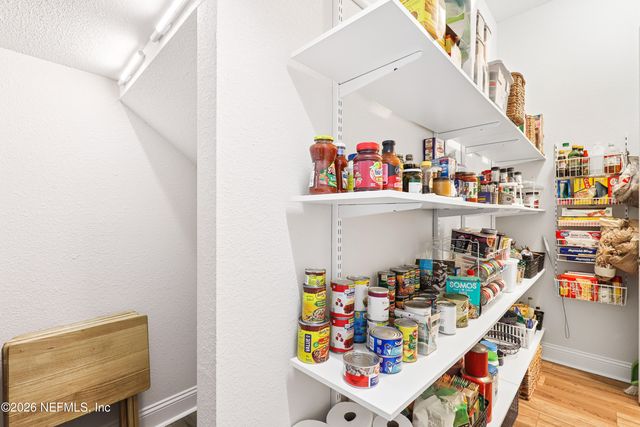 32 VALLEY FALLS Way, St. Johns, FL 32259