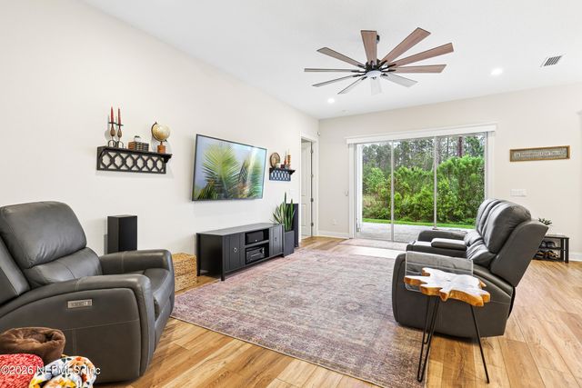 32 VALLEY FALLS Way, St. Johns, FL 32259