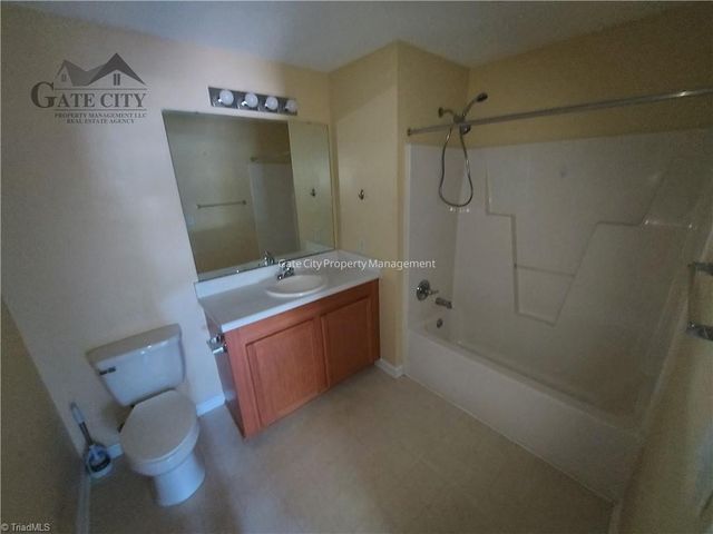 905 Hanahan Court B, Greensboro, NC 27409