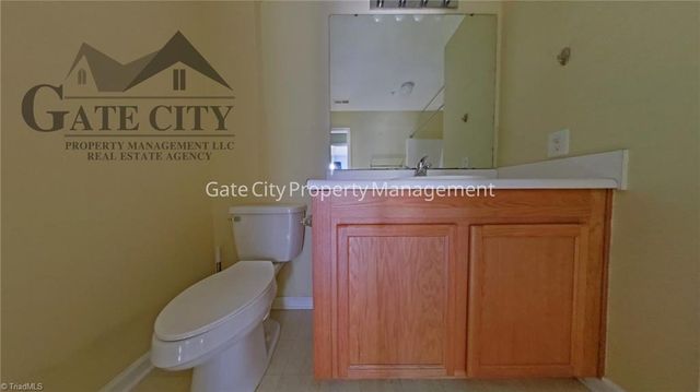 905 Hanahan Court B, Greensboro, NC 27409
