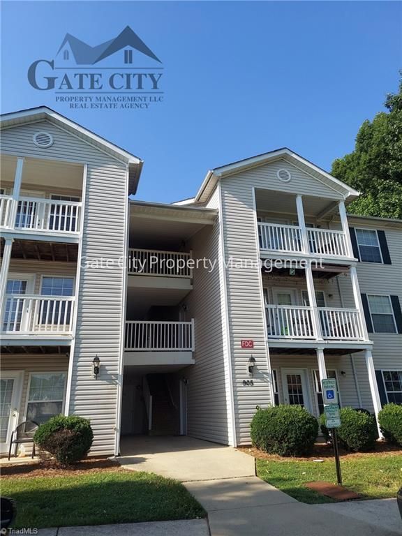 905 Hanahan Court B, Greensboro, NC 27409