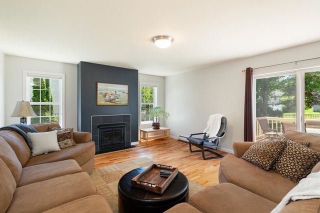 36 Bower Street, South Burlington, VT 05403