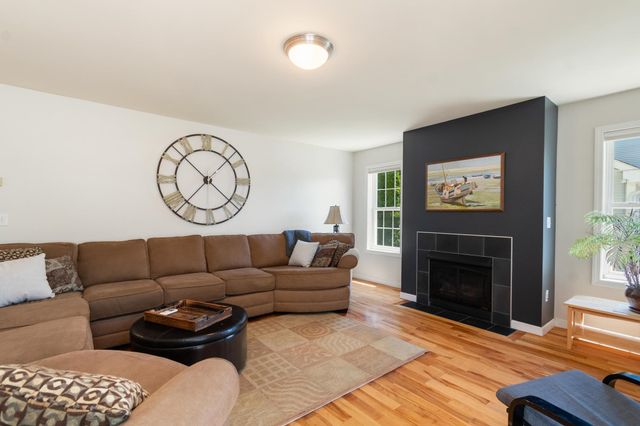 36 Bower Street, South Burlington, VT 05403