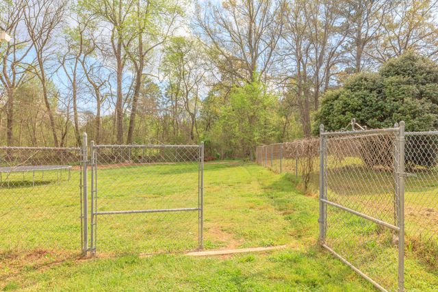 6933 W Highway 136, Chickamauga, GA 30707