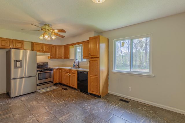 6933 W Highway 136, Chickamauga, GA 30707