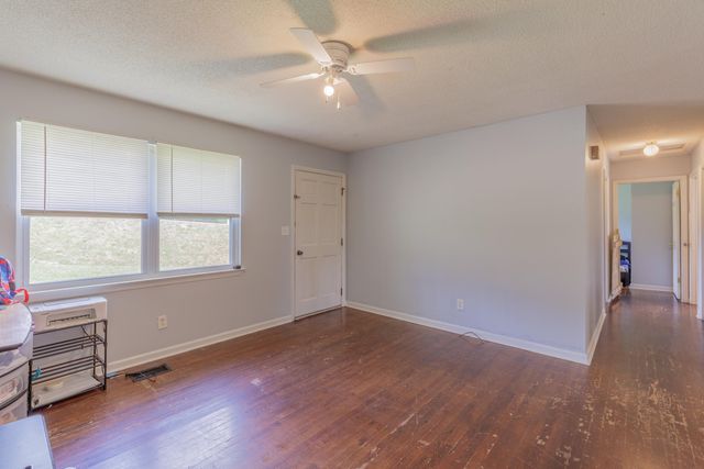 6933 W Highway 136, Chickamauga, GA 30707
