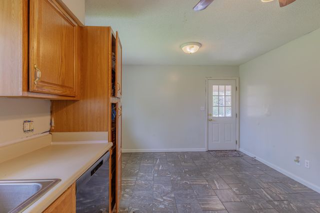 6933 W Highway 136, Chickamauga, GA 30707