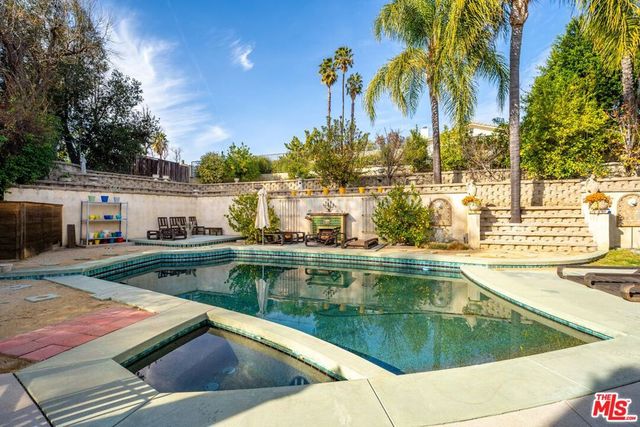 5347 Lockhurst Drive, Woodland Hills, CA 91367