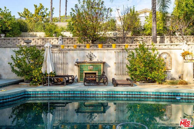 5347 Lockhurst Drive, Woodland Hills, CA 91367