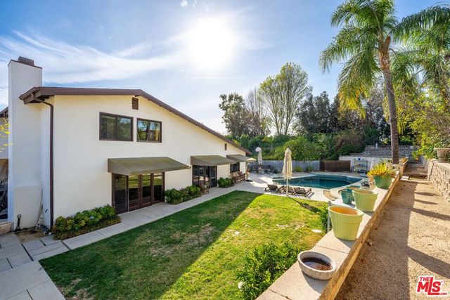 5347 Lockhurst Drive, Woodland Hills, CA 91367