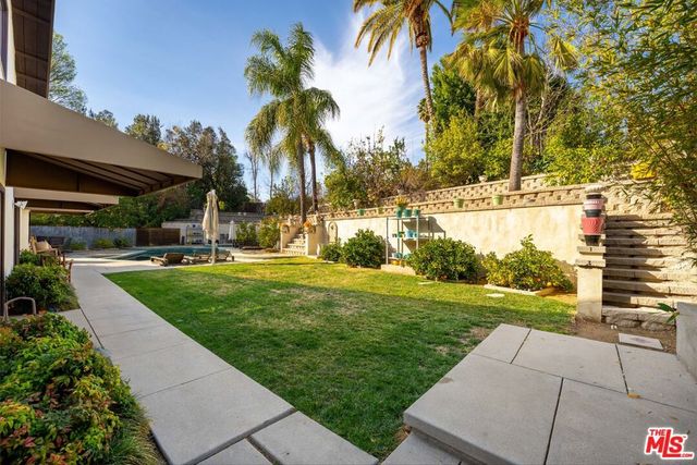 5347 Lockhurst Drive, Woodland Hills, CA 91367