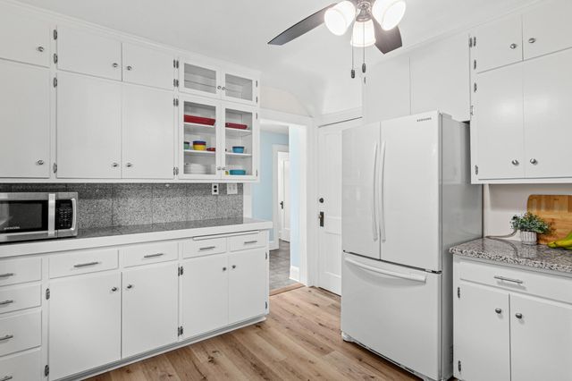 1206 Van Buren Avenue, Saint Paul, MN 55104