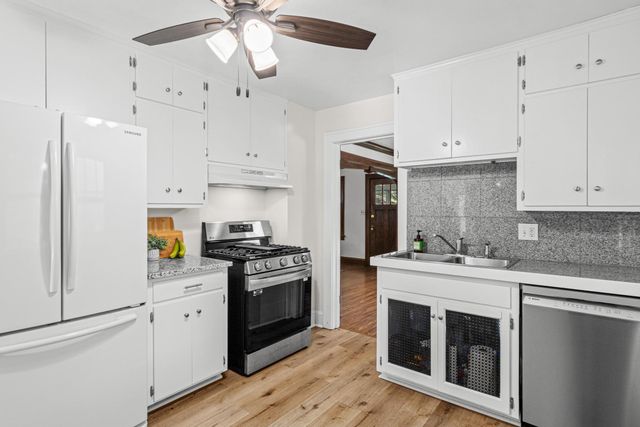 1206 Van Buren Avenue, Saint Paul, MN 55104