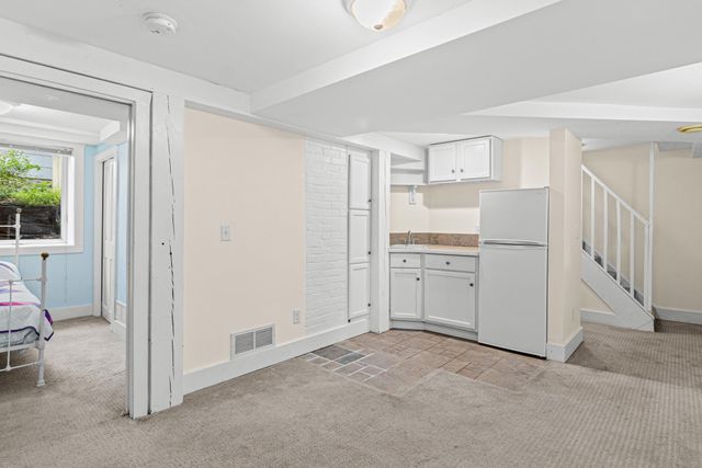 1206 Van Buren Avenue, Saint Paul, MN 55104