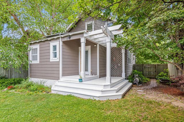 1206 Van Buren Avenue, Saint Paul, MN 55104