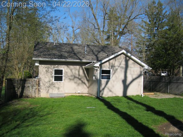 4916 Hillock, Highland Charter Township, MI 48356