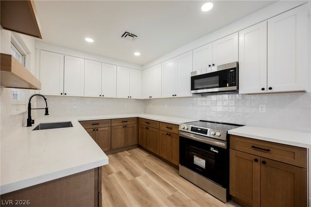 3621 Fortune Avenue, Las Vegas, NV 89107
