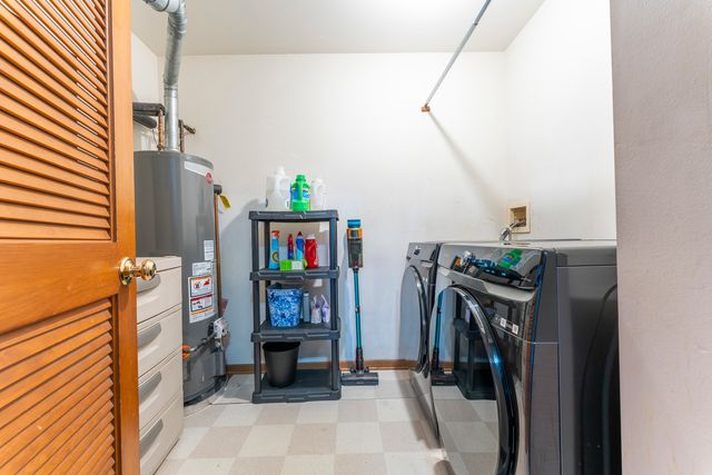 946 Biltmore Court, Romeoville, IL 60446