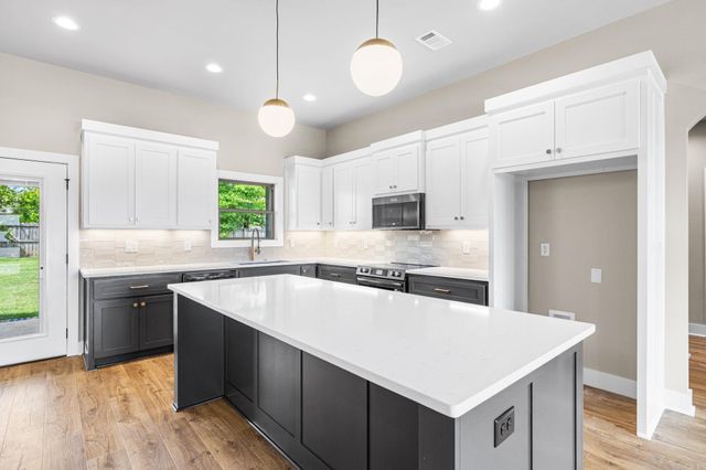 744 Grand Valley Loop, Austin, AR 72007