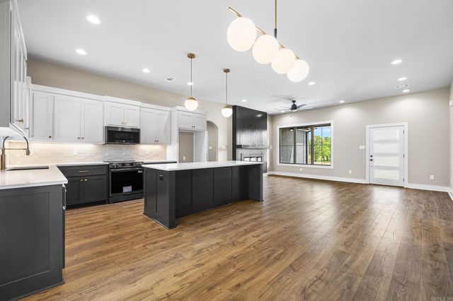 744 Grand Valley Loop, Austin, AR 72007