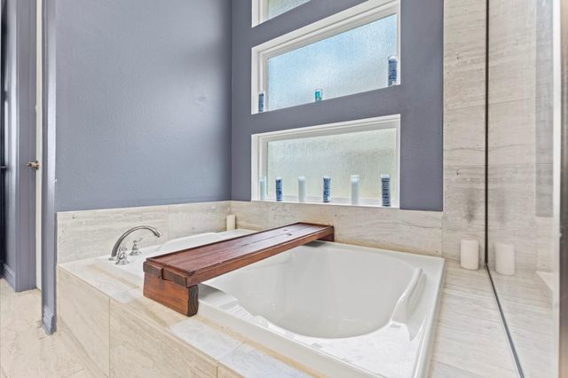 3510 Whitman Drive, Rosharon, TX 77583