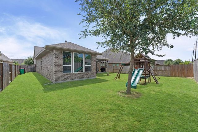 3510 Whitman Drive, Rosharon, TX 77583