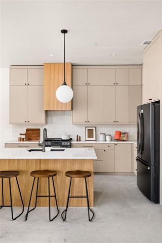 4416 S 1st ST 2, Austin, TX 78745